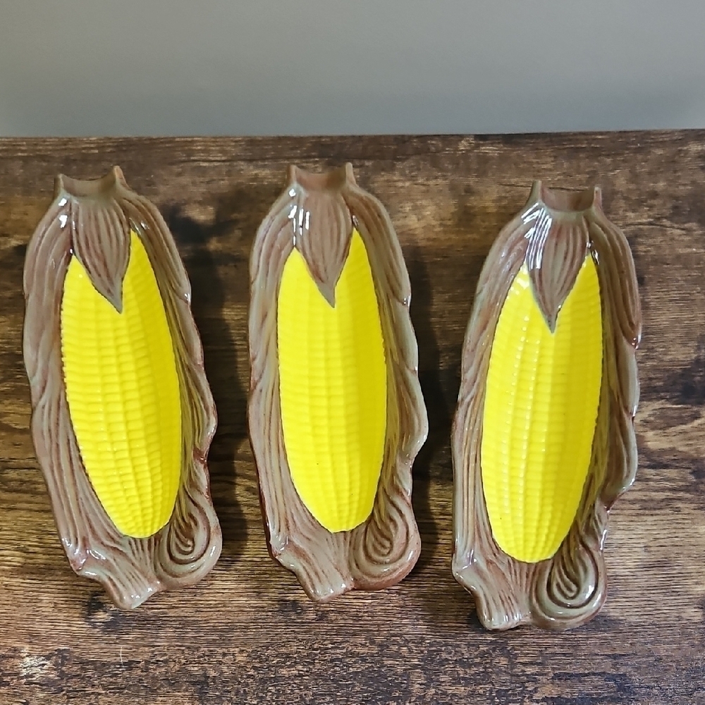 Set Of 3 Vintage Ceramic Corn On The Cob Holders